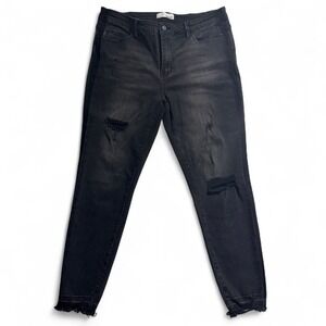 Vervet Los Angeles Black Distressed Skinny Jeans VT1227 Women Size 32